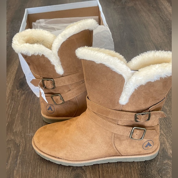 Airwalk Women’s Nia Tan Winter Boots with Cozy Lining-  Size 13 NWT - Picture 2 of 6